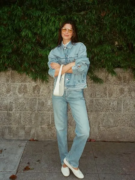 Vuori carousel ad: all the denim!! @vuori #vuoripartner
