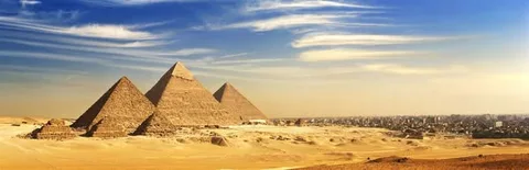 WeRoad static image ad: Pack your backpack, we’ll bring the friends. Travel in small groups, with people of your age